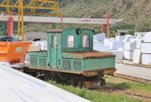 Die Lokomotive der Laaser Marmorbahn im Tal 