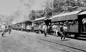 Abfahrbereiter Zug der Nordbahn um 1910