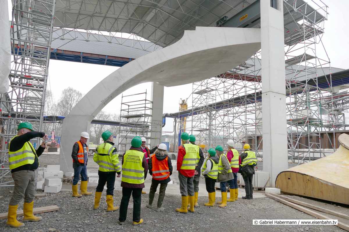 Besichtigung des Prototyps der Stuttgart 21 Kelchstütze